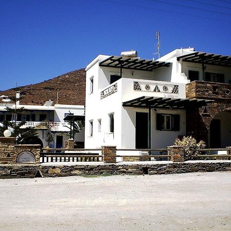 Aparthotel Porto Apergis à Agios Ioannis  Extérieur photo