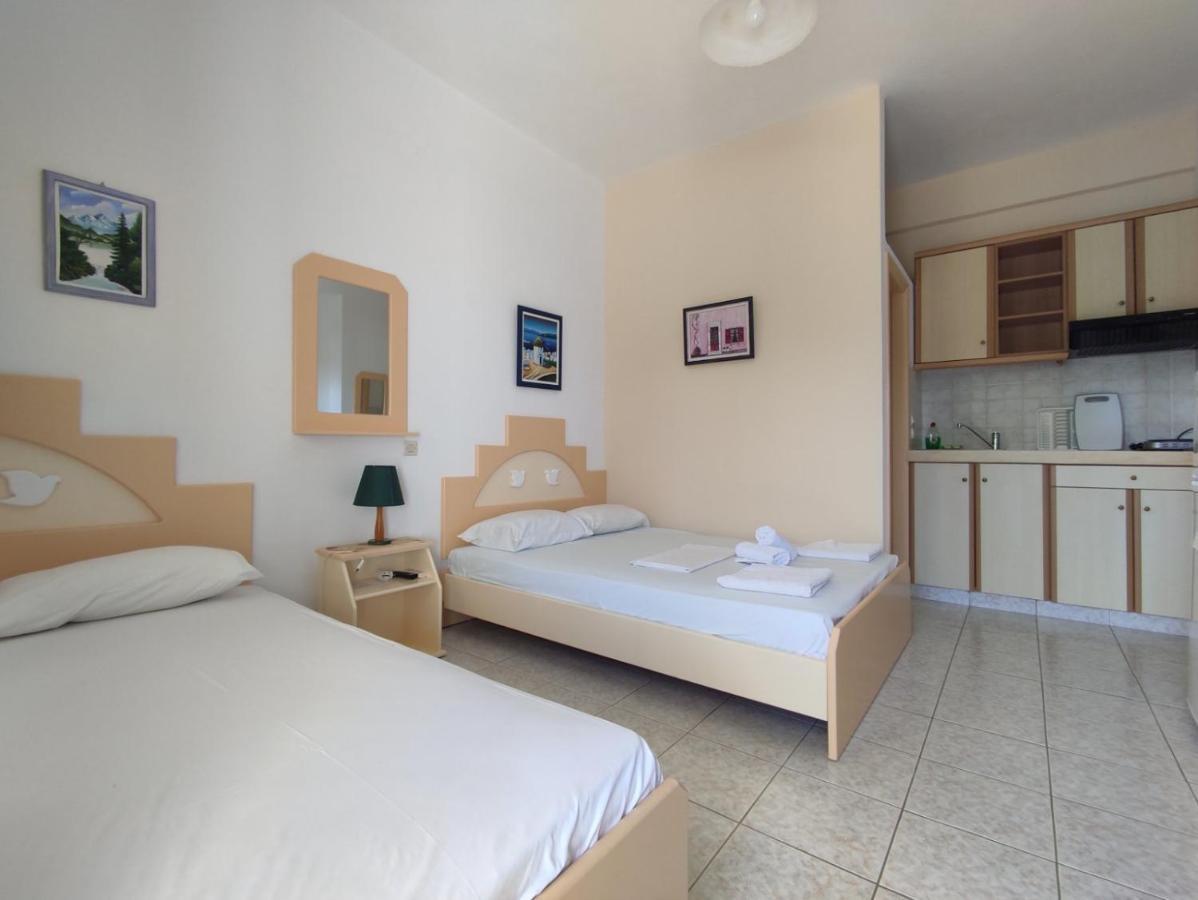 Aparthotel Porto Apergis à Agios Ioannis  Extérieur photo